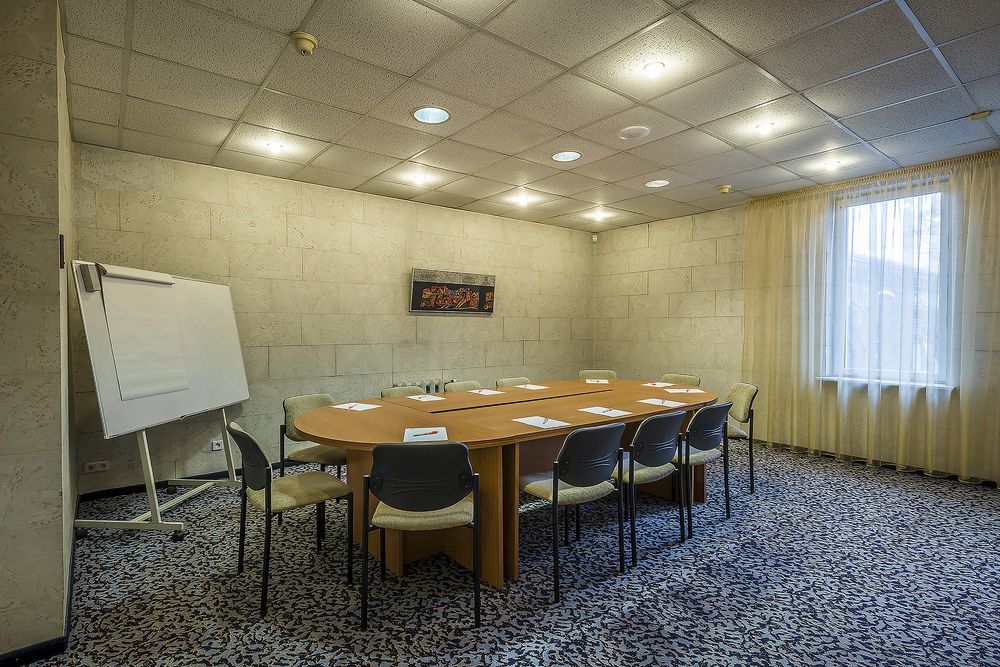 Grata By Centrum Hotel